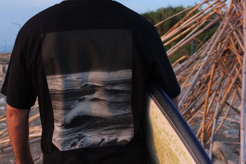 BLACK T-shirt waves Surf Λdvs x Miamis
