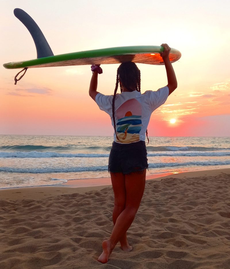 White T-shirt Surf Λdvs Life is better when you surf