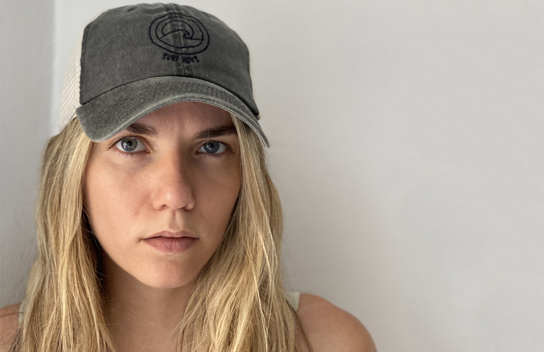 Surf Λdvs grey hat